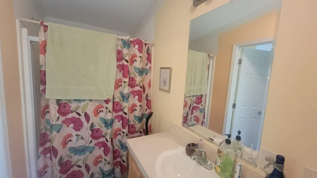 21 Brandon Place Claremont NH 03743