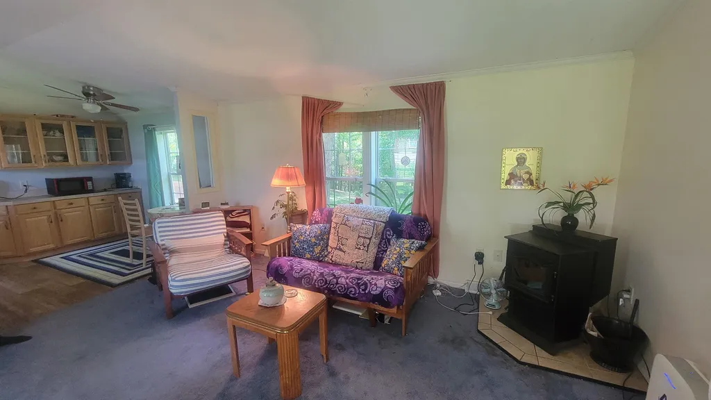 21 Brandon Place Claremont NH 03743