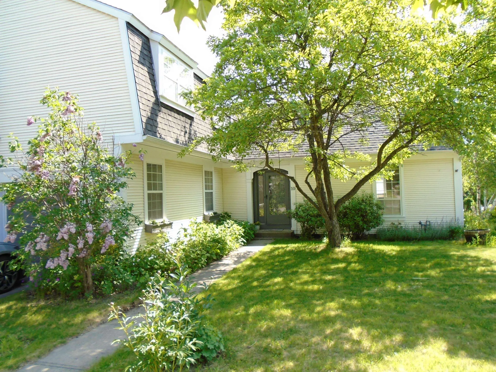 10 Blue Star Lane South Burlington VT 05403