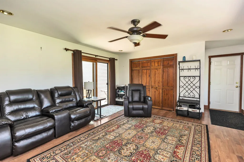 231 Bunker Hill Road Auburn NH 03032