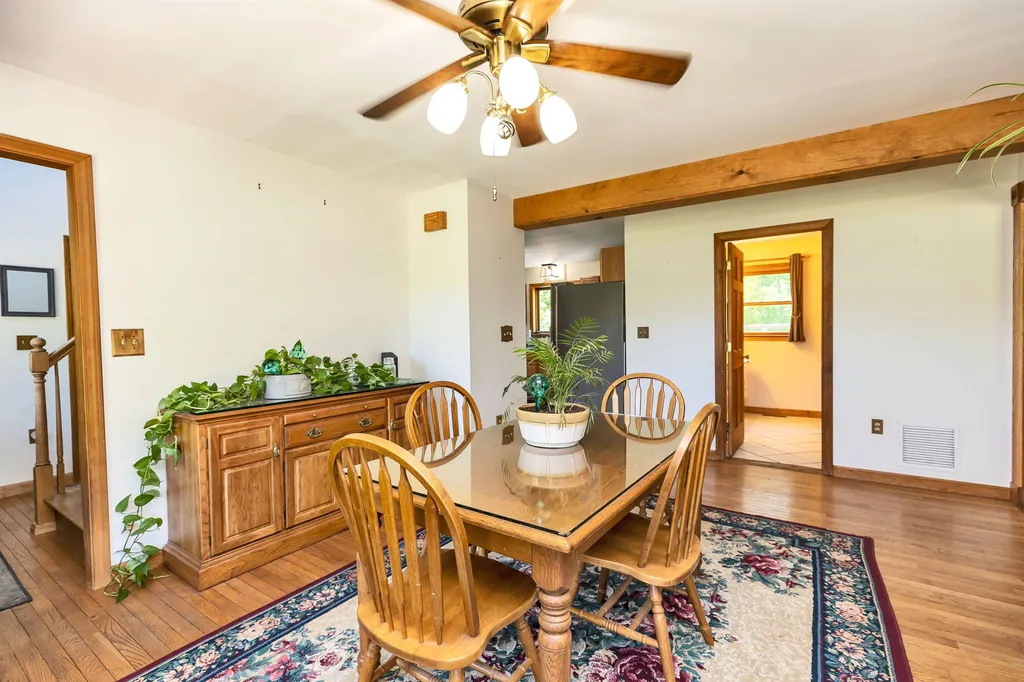 231 Bunker Hill Road Auburn NH 03032