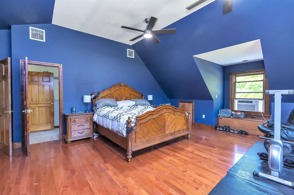 231 Bunker Hill Road Auburn NH 03032