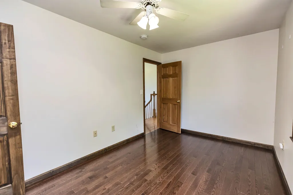 231 Bunker Hill Road Auburn NH 03032