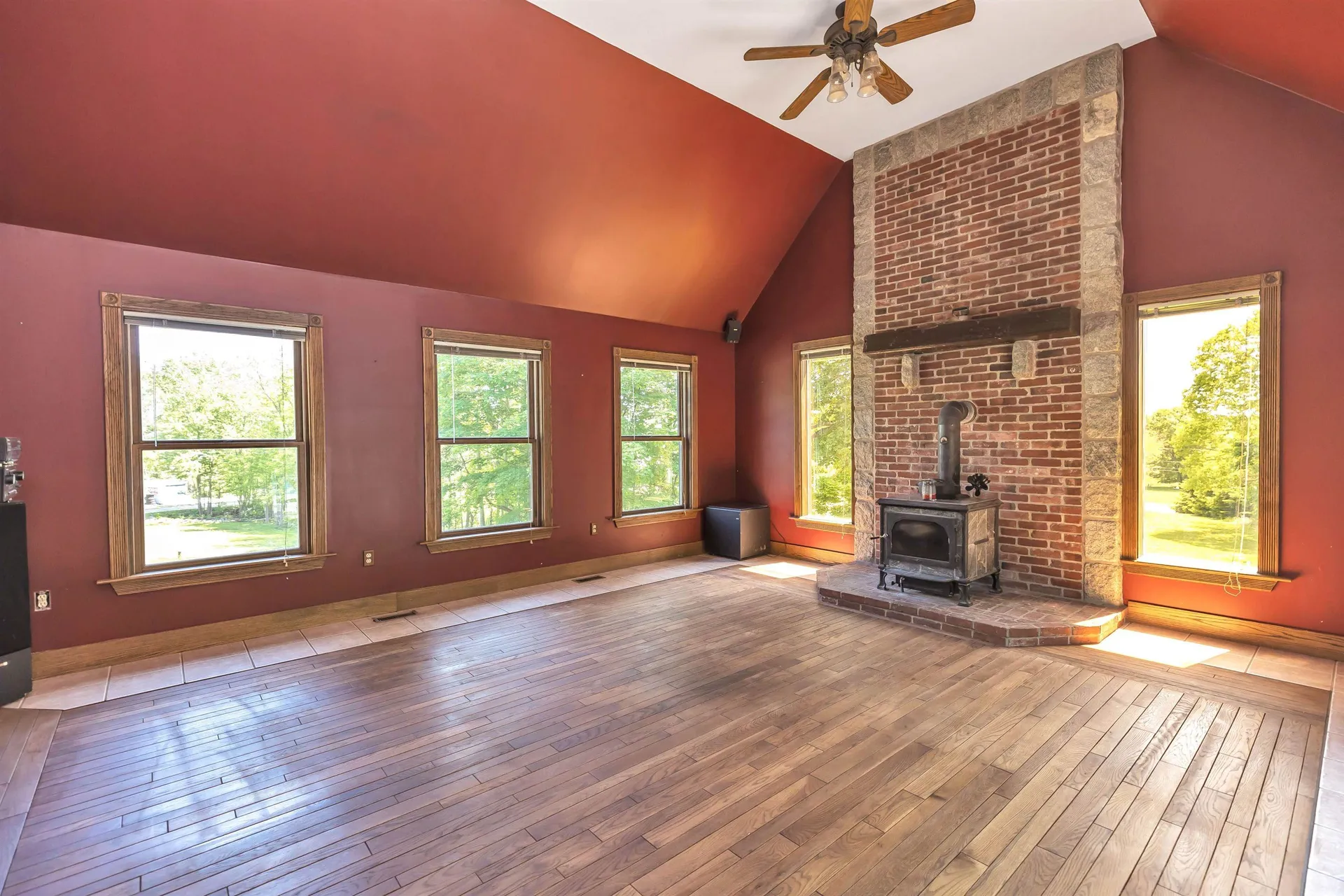 231 Bunker Hill Road Auburn NH 03032