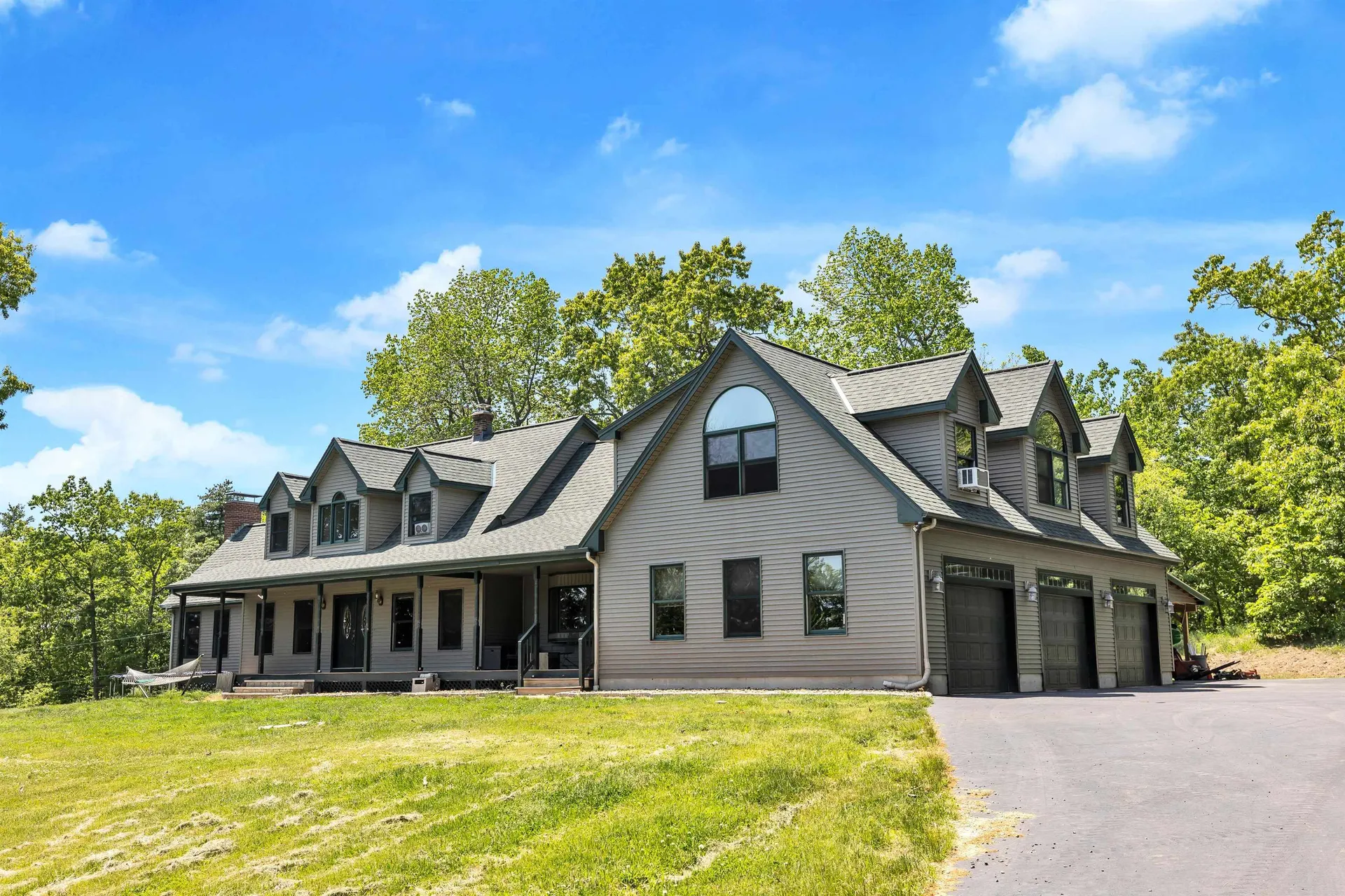 231 Bunker Hill Road Auburn NH 03032