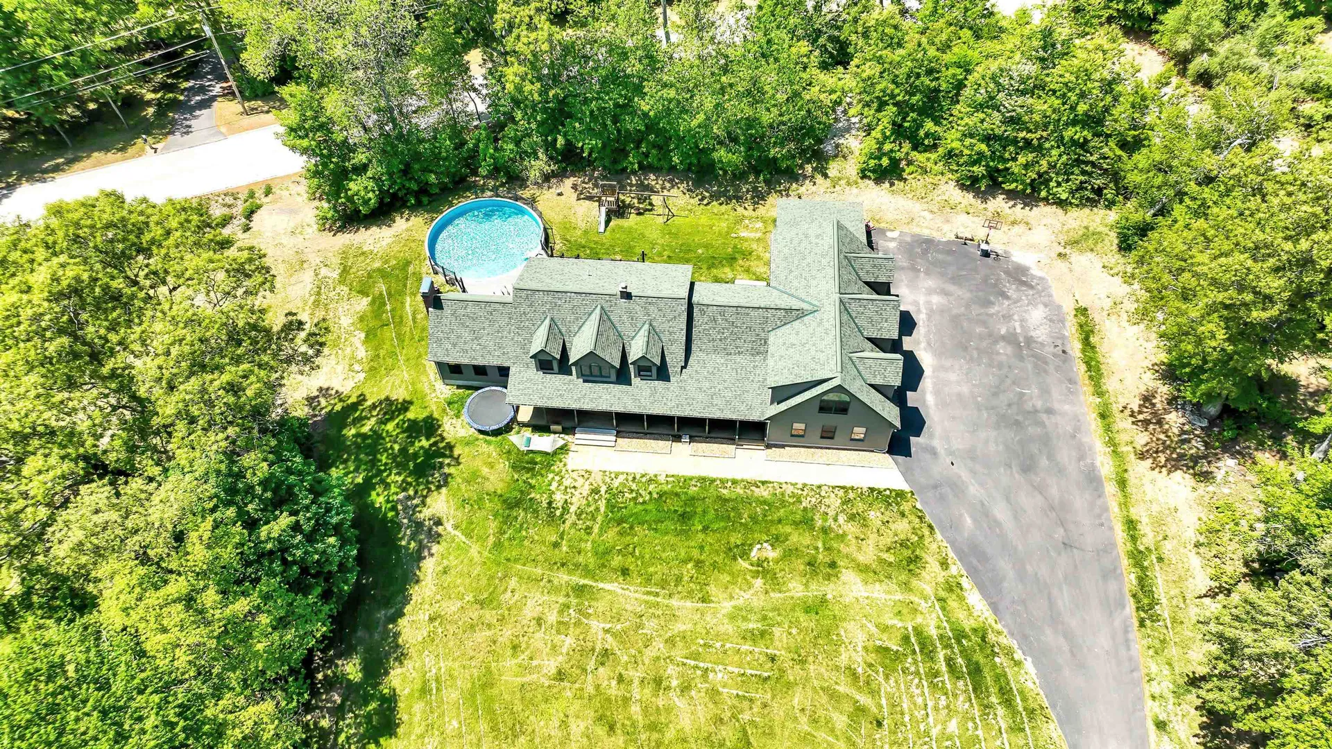 231 Bunker Hill Road Auburn NH 03032