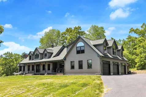 231 Bunker Hill Road Auburn NH 03032
