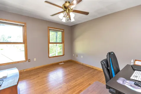 231 Bunker Hill Road Auburn NH 03032