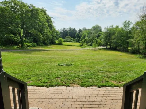 231 Bunker Hill Road Auburn NH 03032