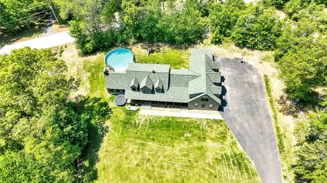 231 Bunker Hill Road Auburn NH 03032