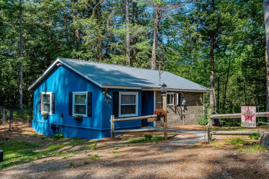 25 Singer Lane Conway NH 03813