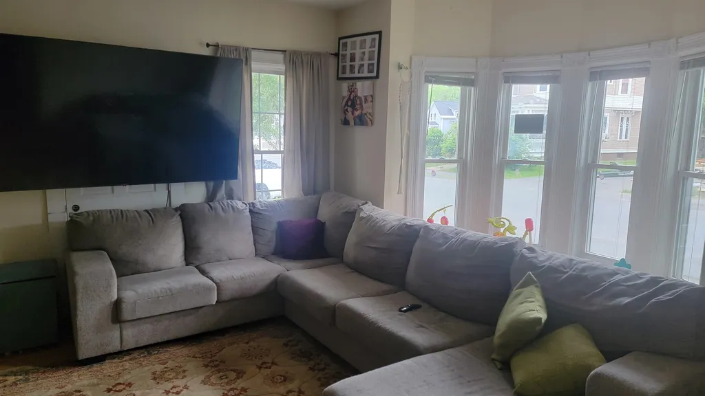 14 Bond Street Claremont NH 03743