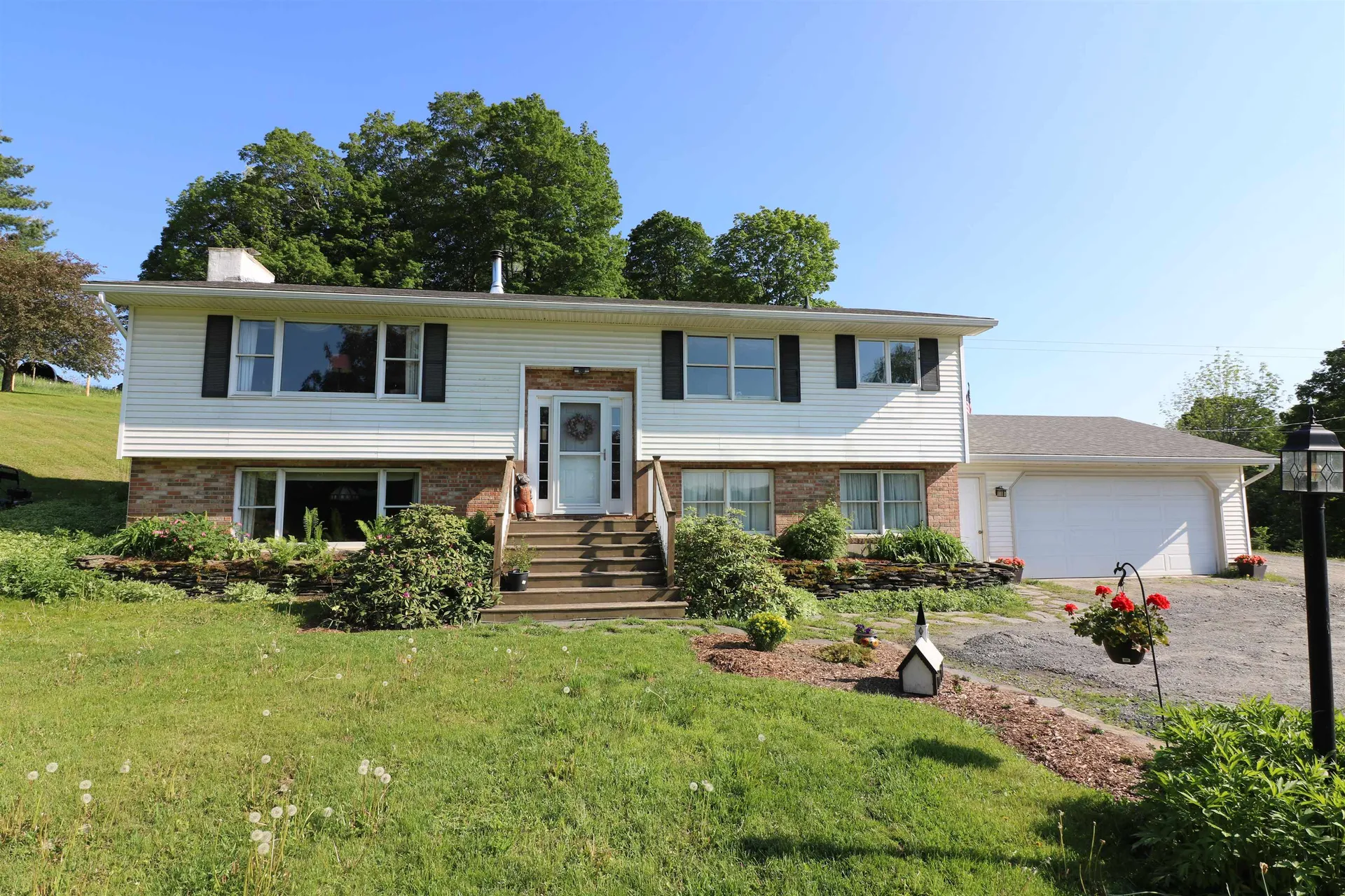251 South Hill Road Williamstown VT 05679
