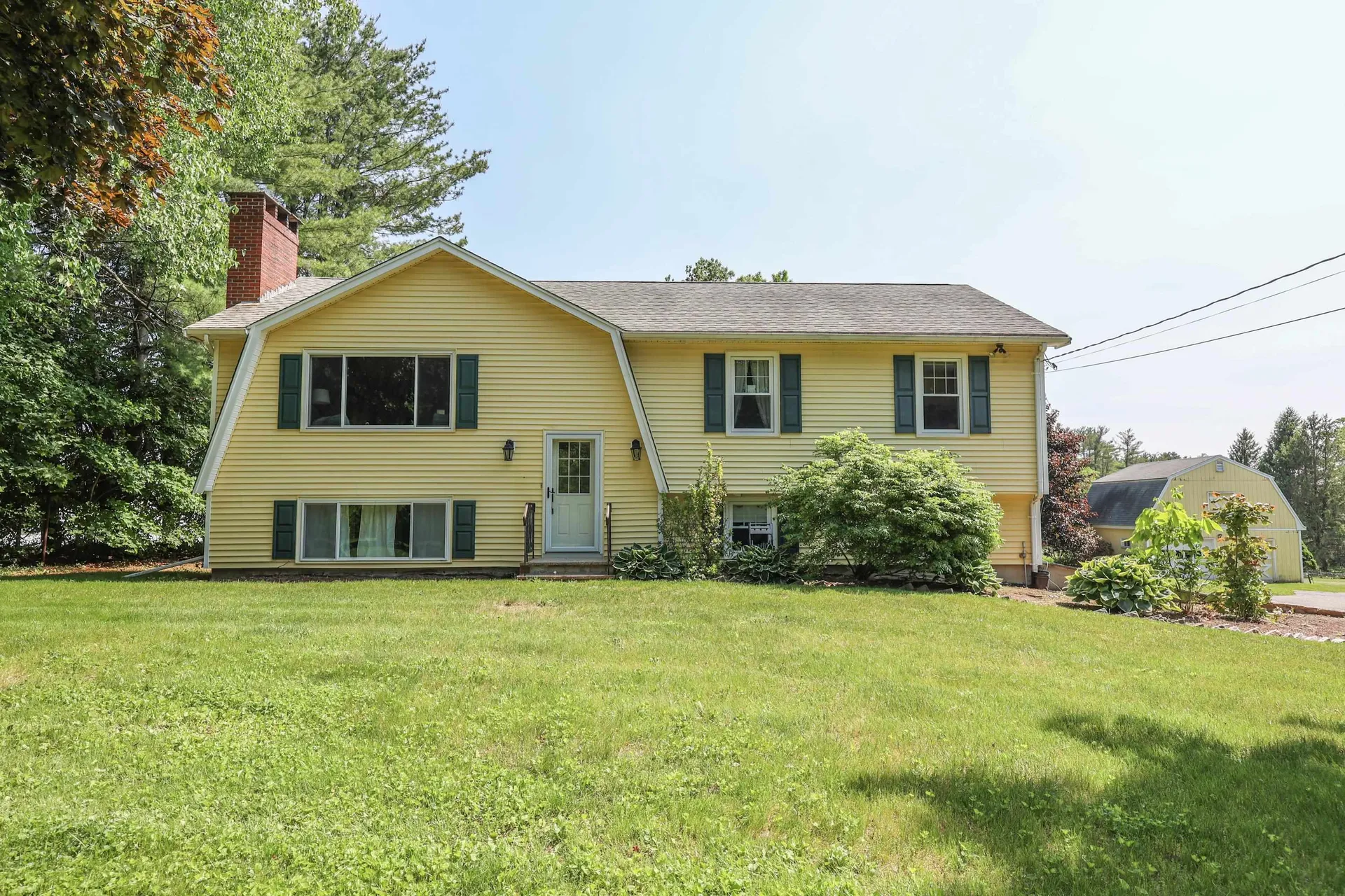 28 Frying Pan Lane Stratham NH 03885