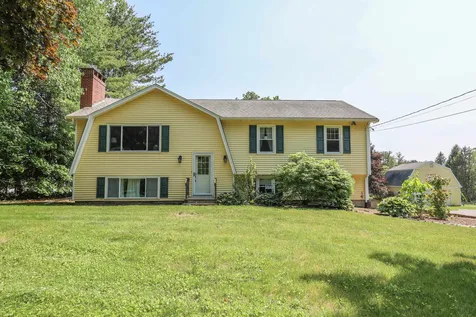 28 Frying Pan Lane Stratham NH 03885