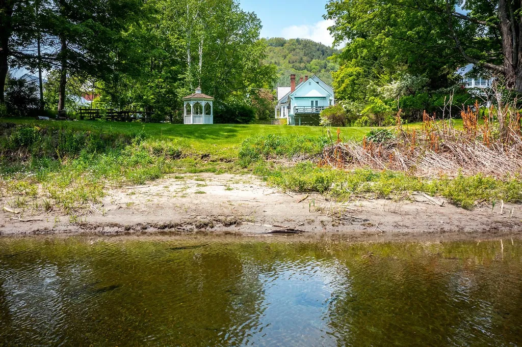 26 River Street Woodstock VT 05091