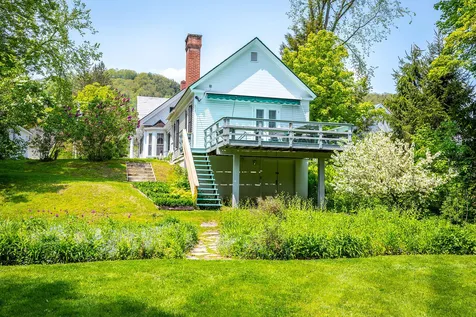 26 River Street Woodstock VT 05091