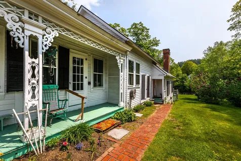26 River Street Woodstock VT 05091