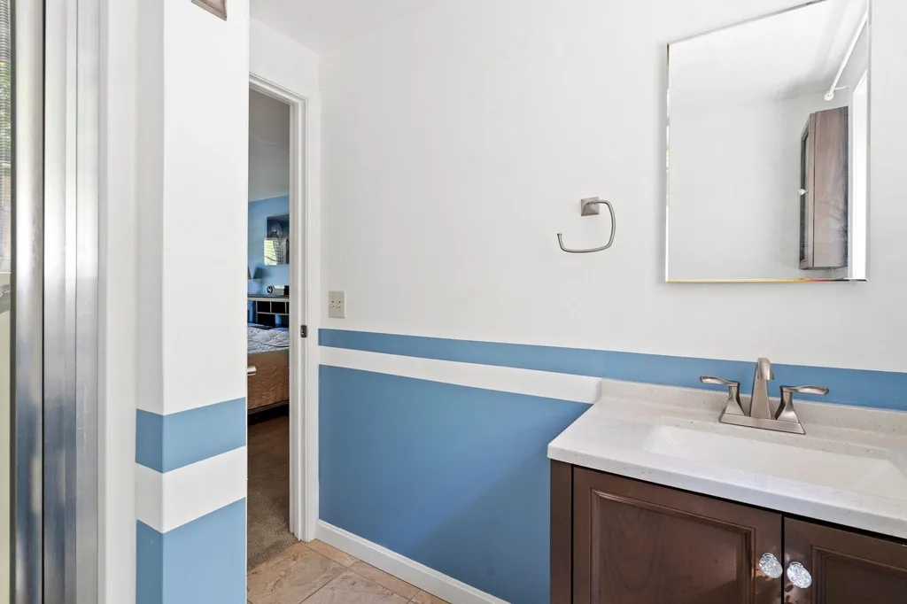 29 Nottingham Circle Lebanon NH 03766