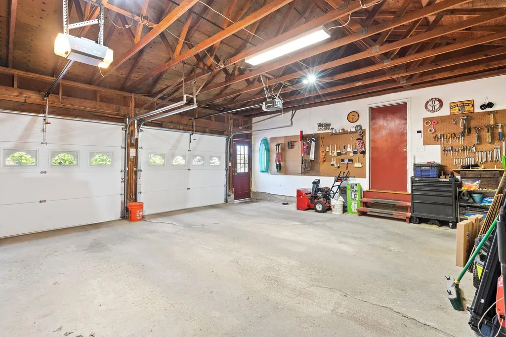 29 Nottingham Circle Lebanon NH 03766
