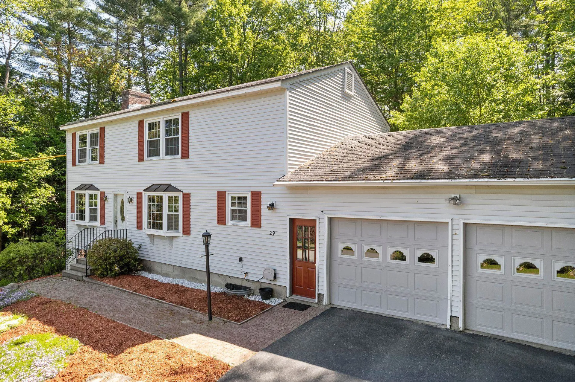 29 Nottingham Circle Lebanon NH 03766