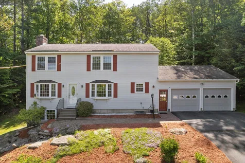 29 Nottingham Circle Lebanon NH 03766