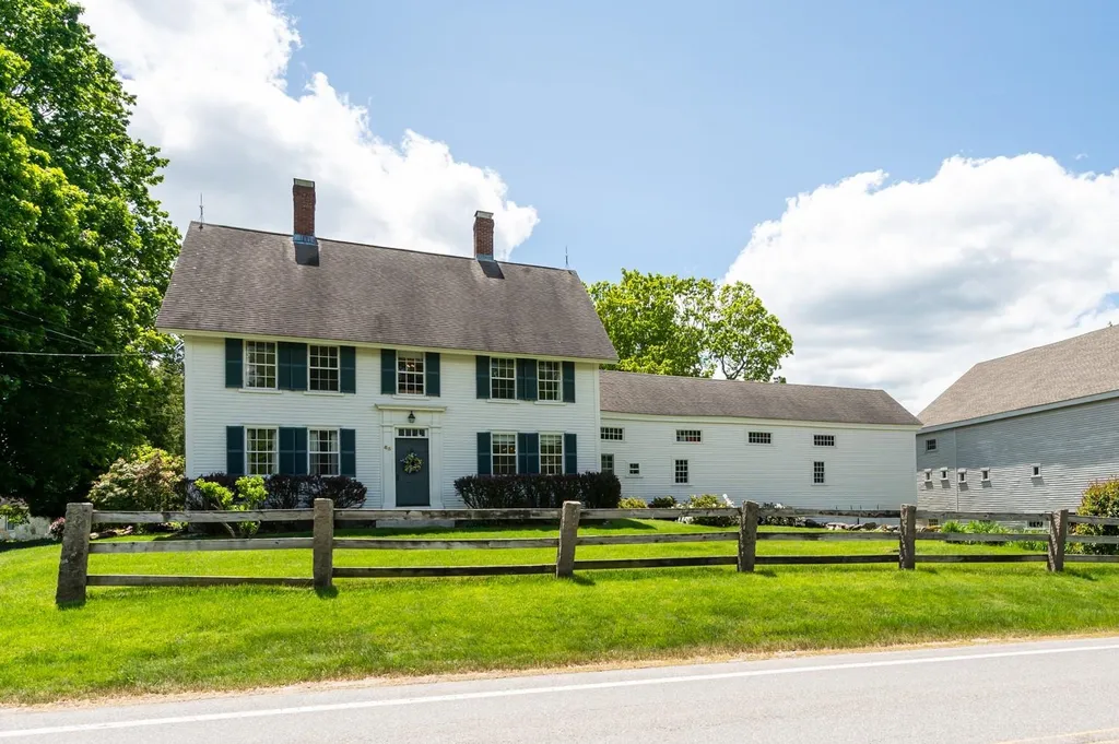 65 Meetinghouse Road Bedford NH 03110