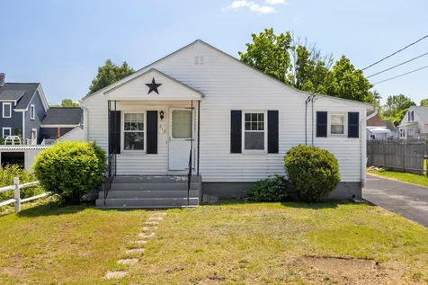 219 Dewey Street Manchester NH 03103