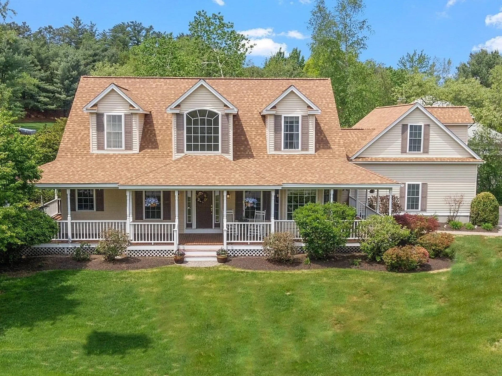 2 Gullane Road Hooksett NH 03106
