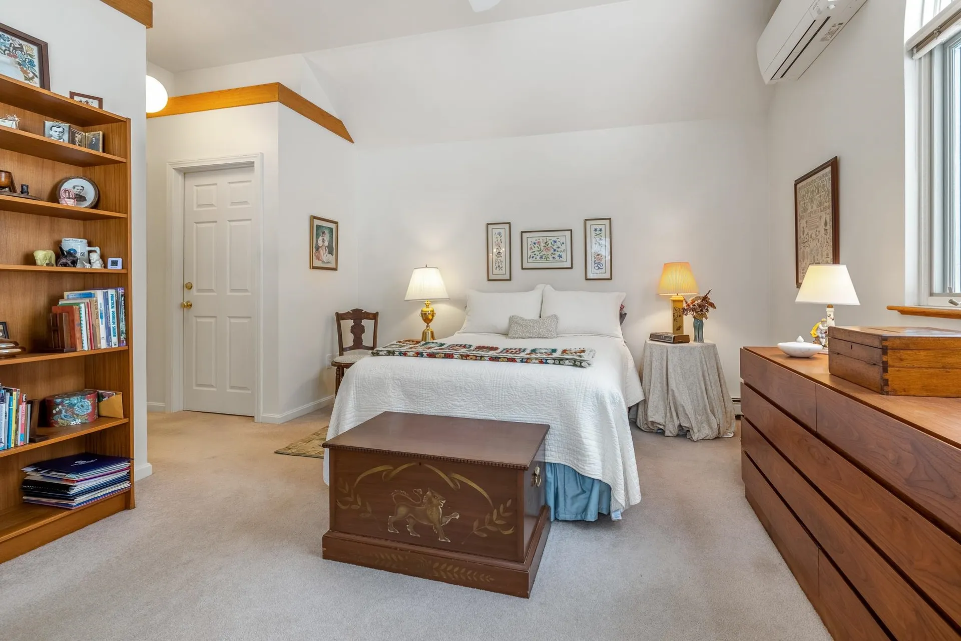 3 Skyline Way Hartford VT 05001