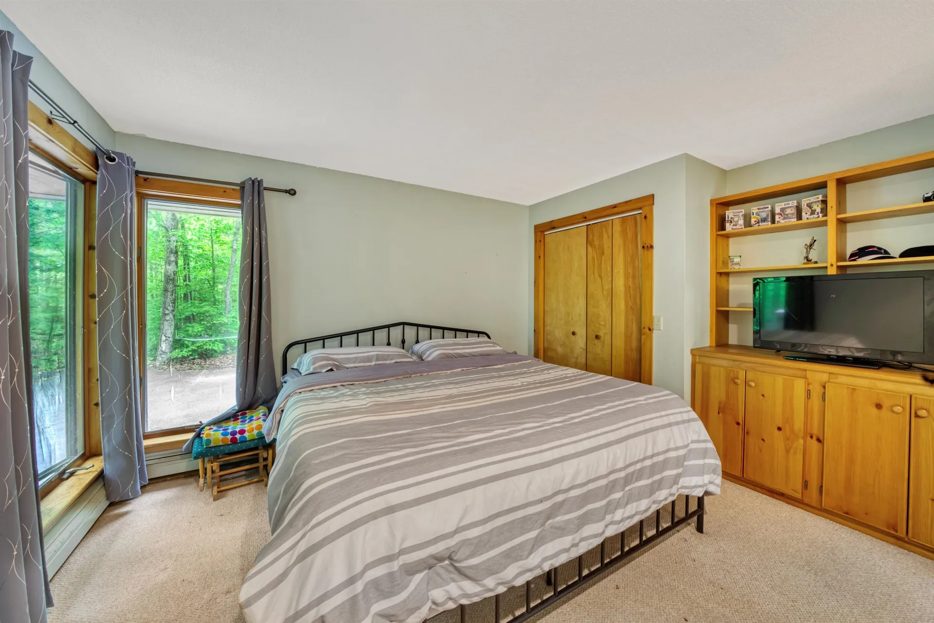 47 Hummingbird Hill Grantham NH 03753