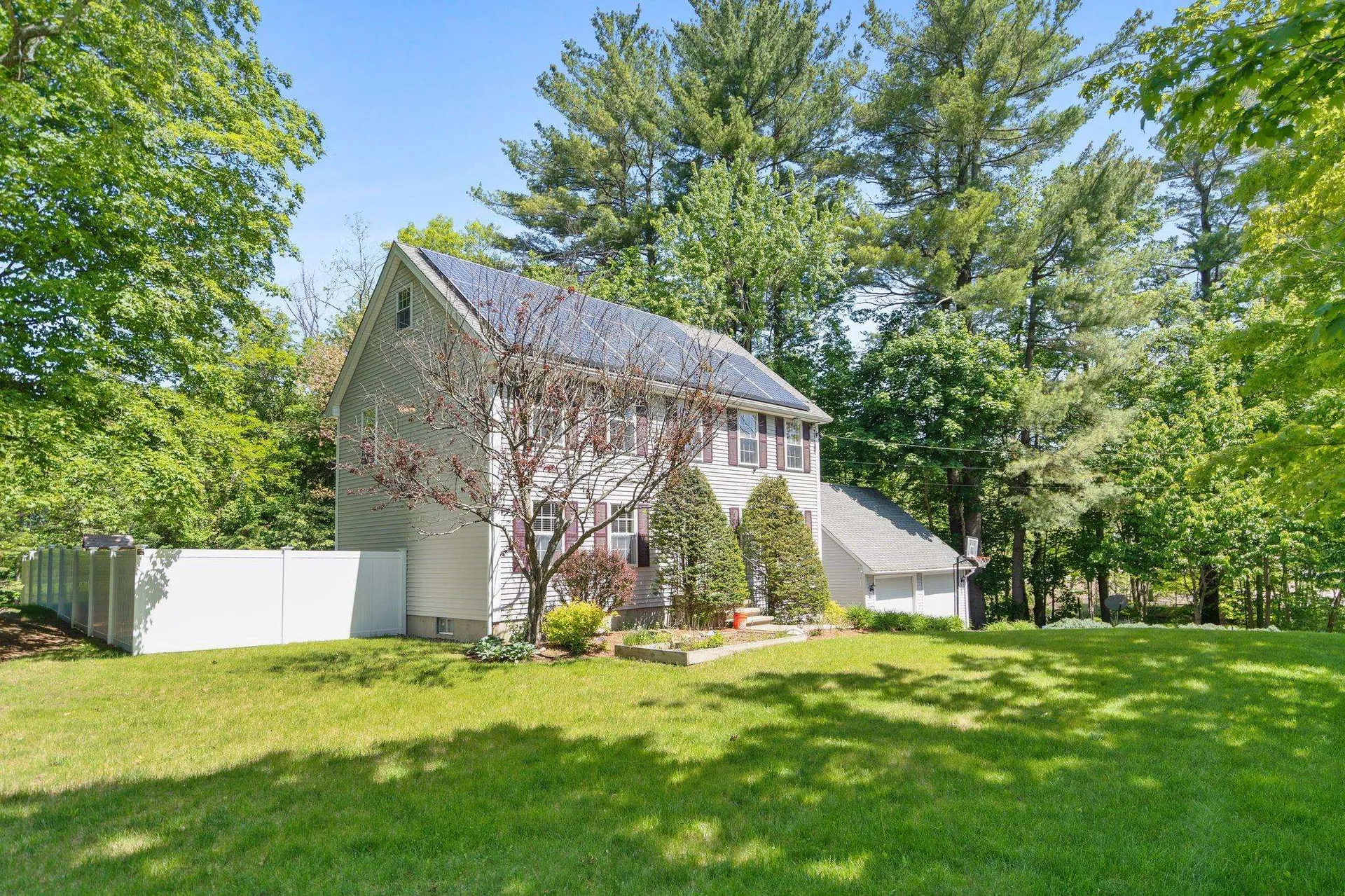 3 Kendall Pond Road Derry NH 03038