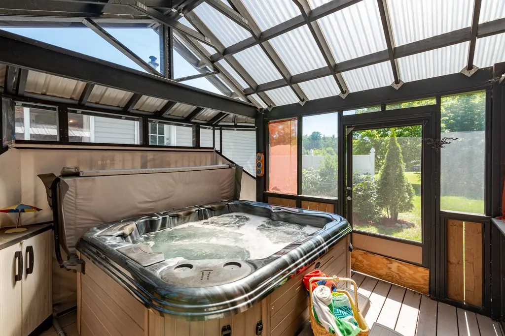35 Sagebrush Drive Rochester NH 03867
