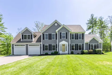 27 Blacksmith Lane Hollis NH 03049