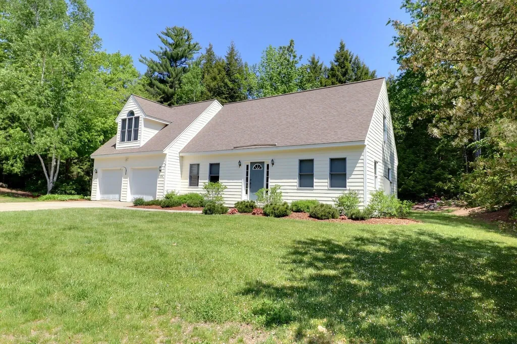 104 Emily Lane Sunapee NH 03782