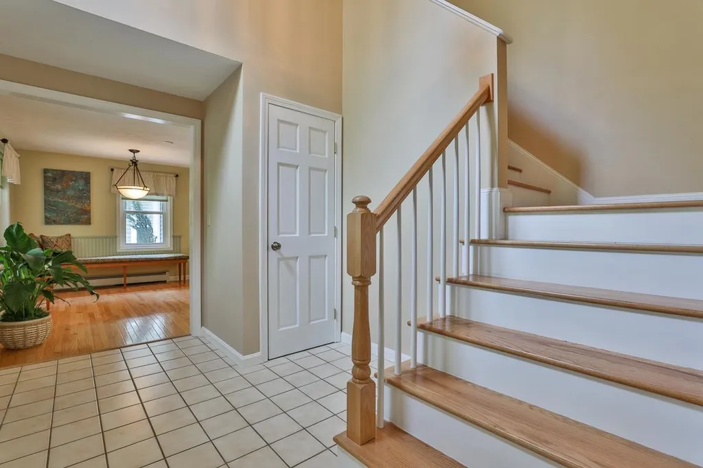 17 Clifford Farm Road Dunbarton NH 03046