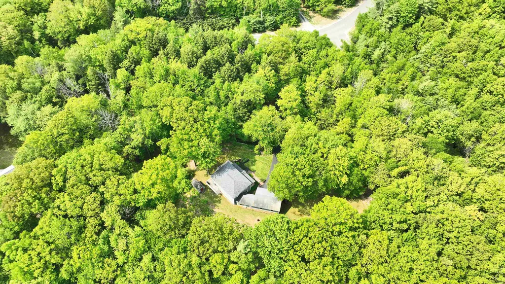 17 Clifford Farm Road Dunbarton NH 03046