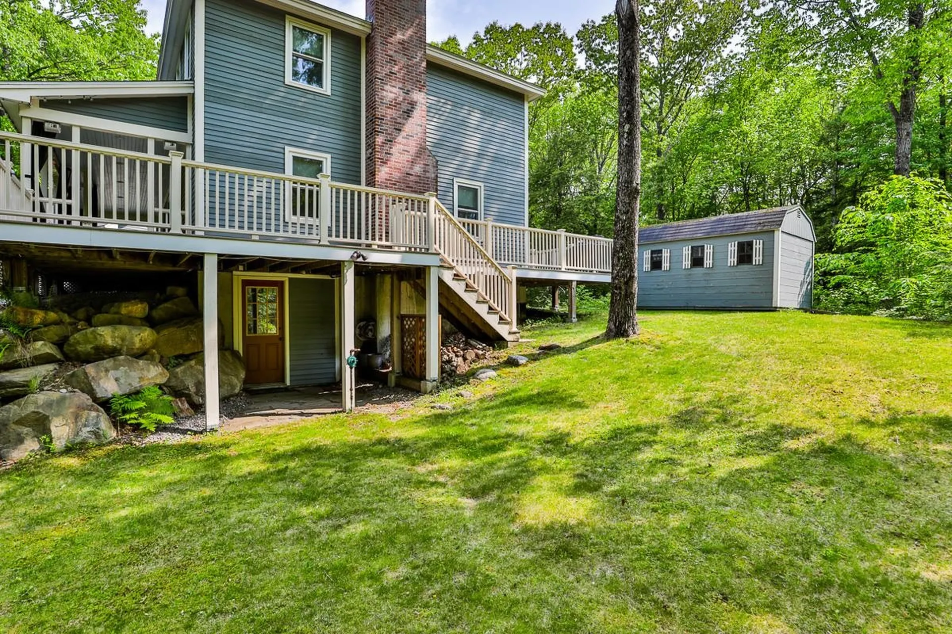 17 Clifford Farm Road Dunbarton NH 03046