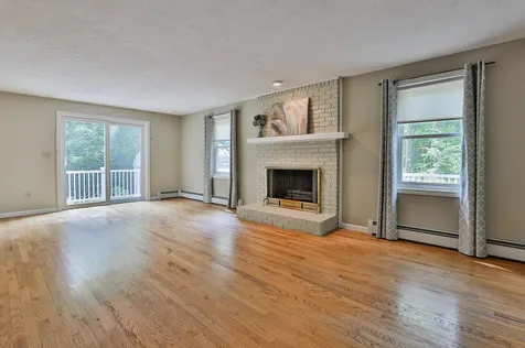17 Clifford Farm Road Dunbarton NH 03046