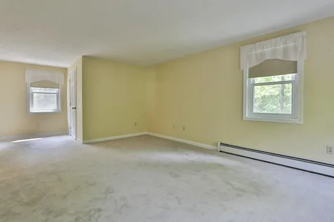 17 Clifford Farm Road Dunbarton NH 03046
