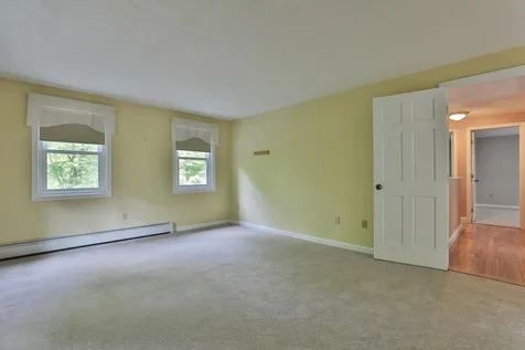 17 Clifford Farm Road Dunbarton NH 03046