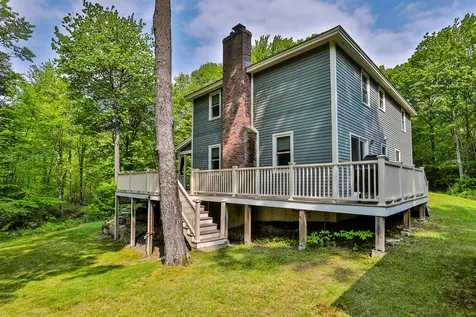 17 Clifford Farm Road Dunbarton NH 03046