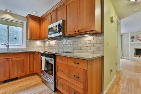 17 Clifford Farm Road Dunbarton NH 03046