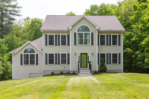 44 Old Gage Hill Road Pelham NH 03076-4606