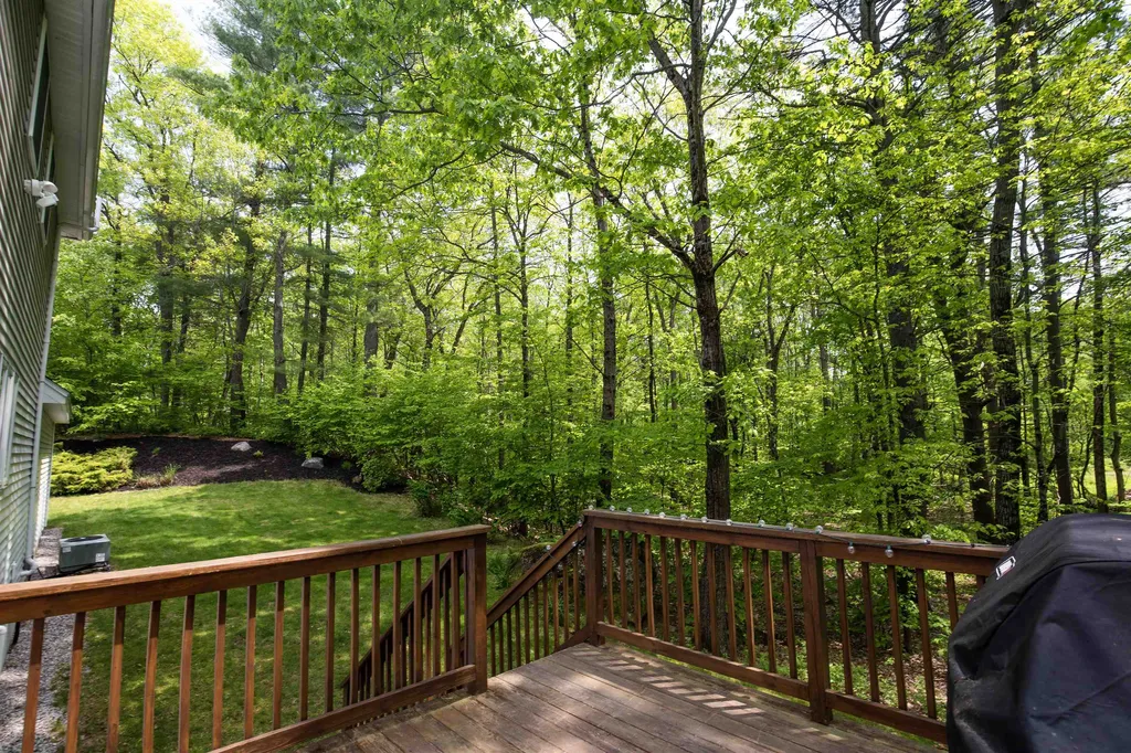 24 Wilson Road Londonderry NH 03053