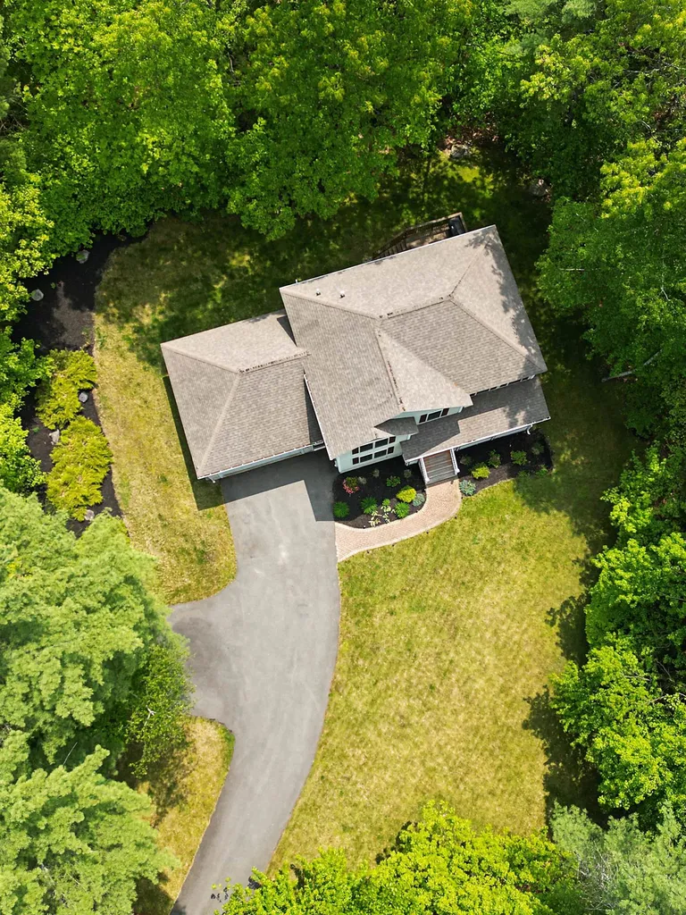 24 Wilson Road Londonderry NH 03053