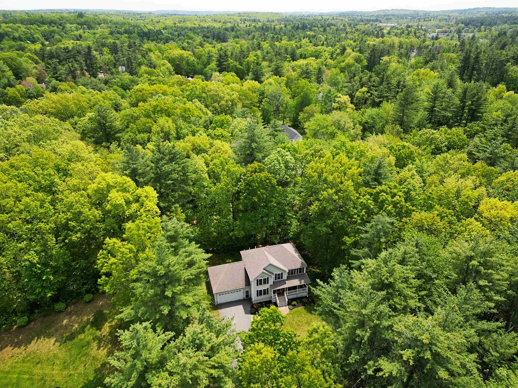 24 Wilson Road Londonderry NH 03053