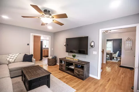 24 Wilson Road Londonderry NH 03053