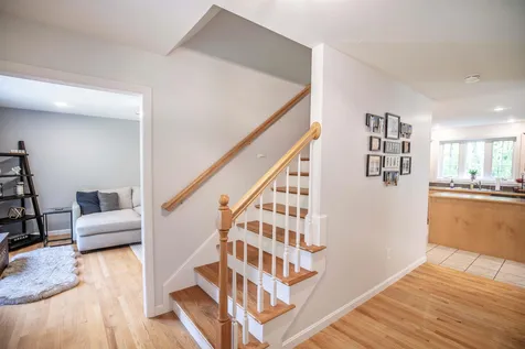 24 Wilson Road Londonderry NH 03053