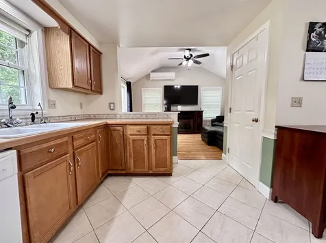 35 Van Buren Circle Goffstown NH 03045